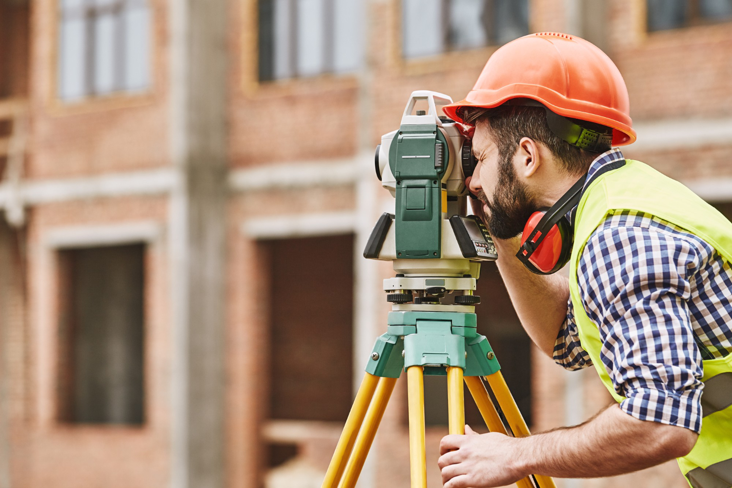 Cómo elegir una empresa de topografía para tu proyecto